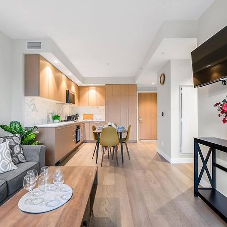 Modern Comfort At Ubc: 1Br Condo Near Campus แวนคูเวอร์ ภายนอก รูปภาพ