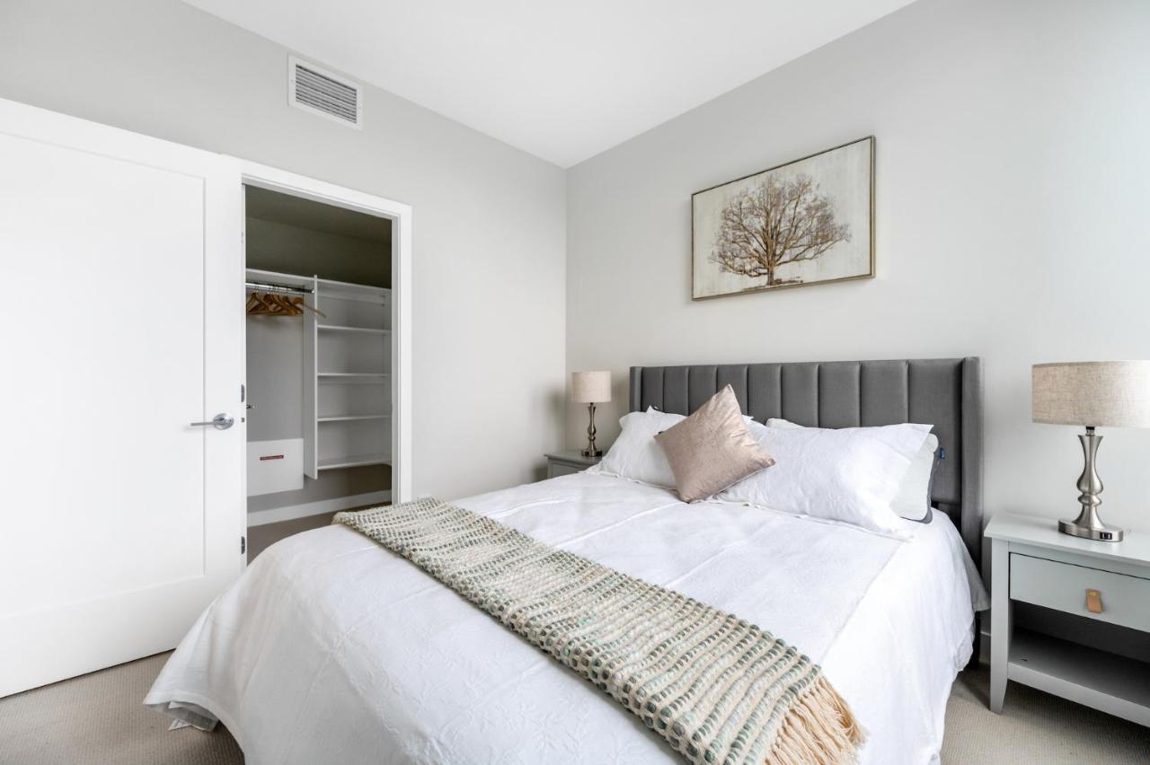 Modern Comfort At Ubc: 1Br Condo Near Campus แวนคูเวอร์ ภายนอก รูปภาพ