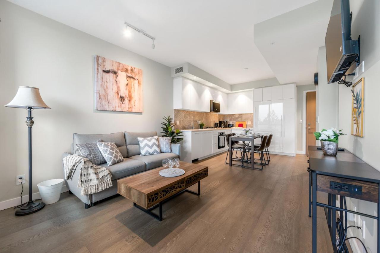 Modern Comfort At Ubc: 1Br Condo Near Campus แวนคูเวอร์ ภายนอก รูปภาพ